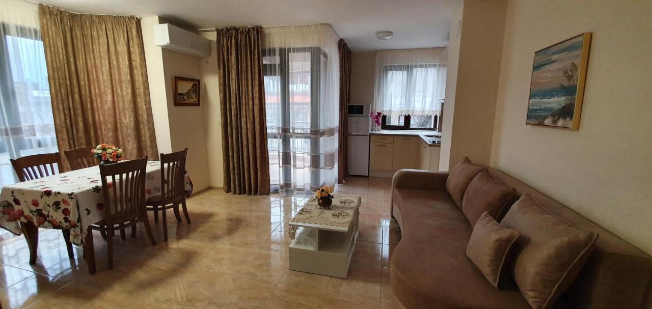 Luxury Apartments Ekaterina Chernomorets Esterno foto