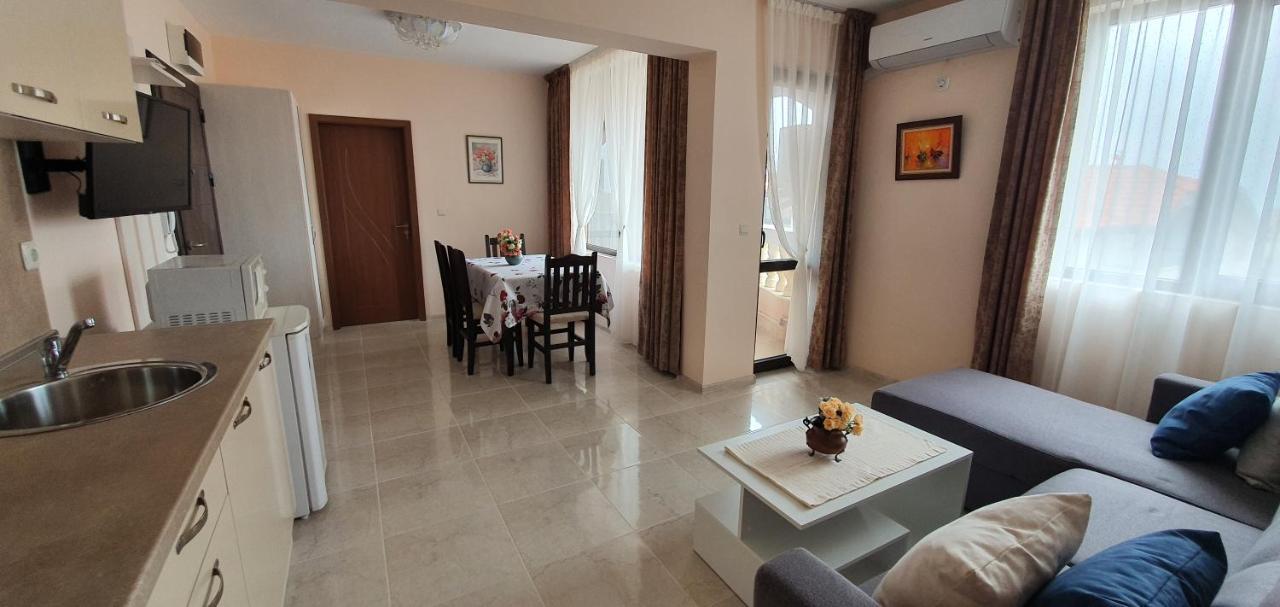 Luxury Apartments Ekaterina Chernomorets Esterno foto