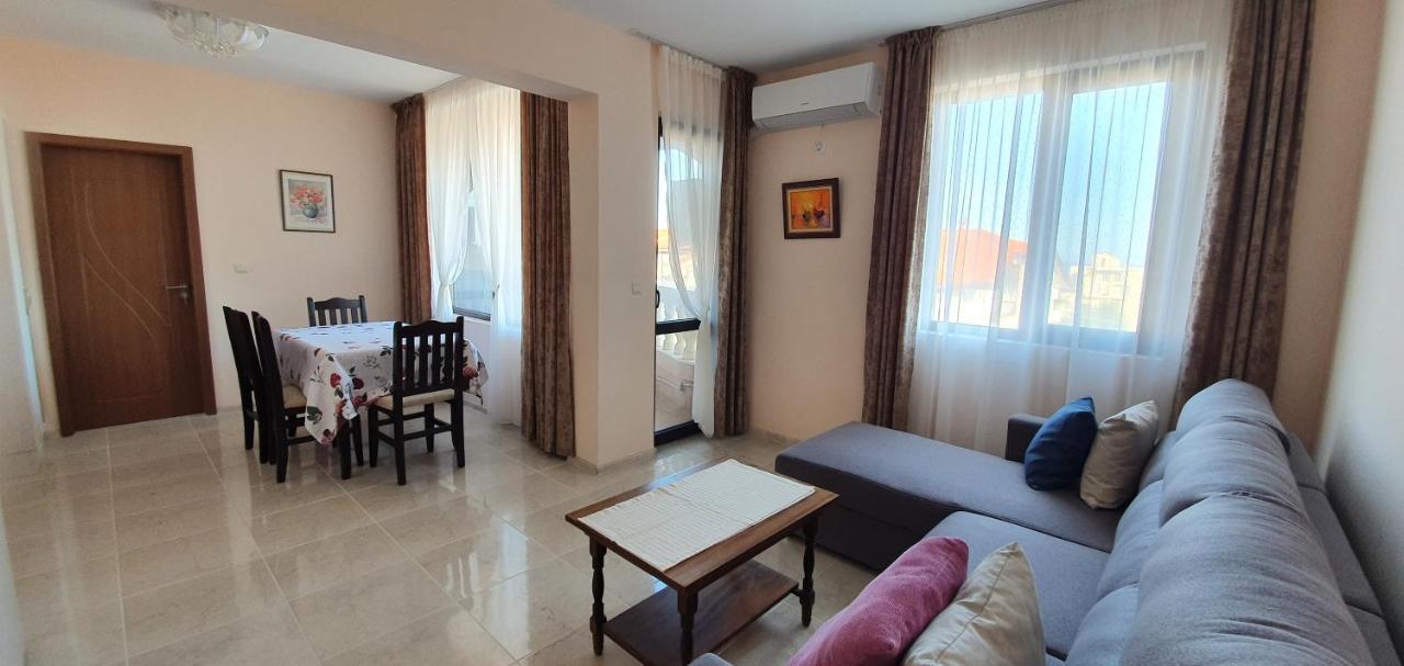 Luxury Apartments Ekaterina Chernomorets Esterno foto