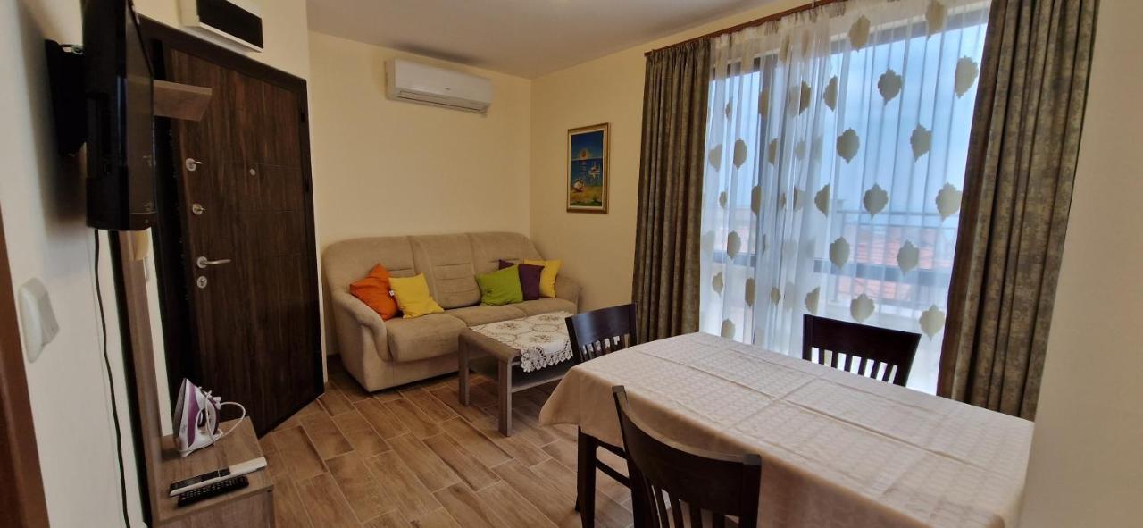 Luxury Apartments Ekaterina Chernomorets Esterno foto